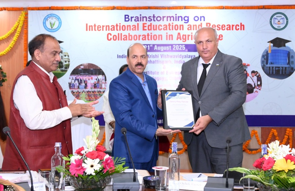 छत्तीसगढ़ के धान ने आकर्षित किया उज्बेकिस्तान के वैज्ञानिकों को