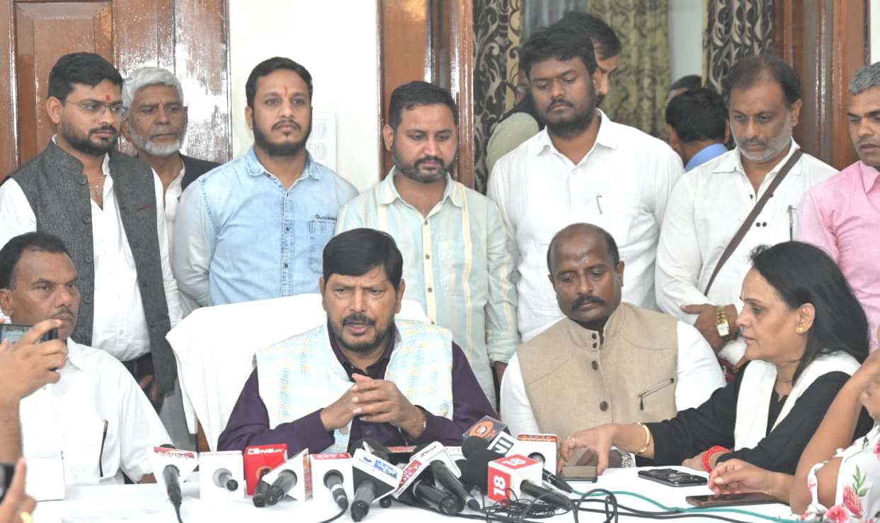 सामाजिक न्याय एवं अधिकारिता राज्य मंत्री श्री रामदास अठावले का छत्तीसगढ़ प्रवास