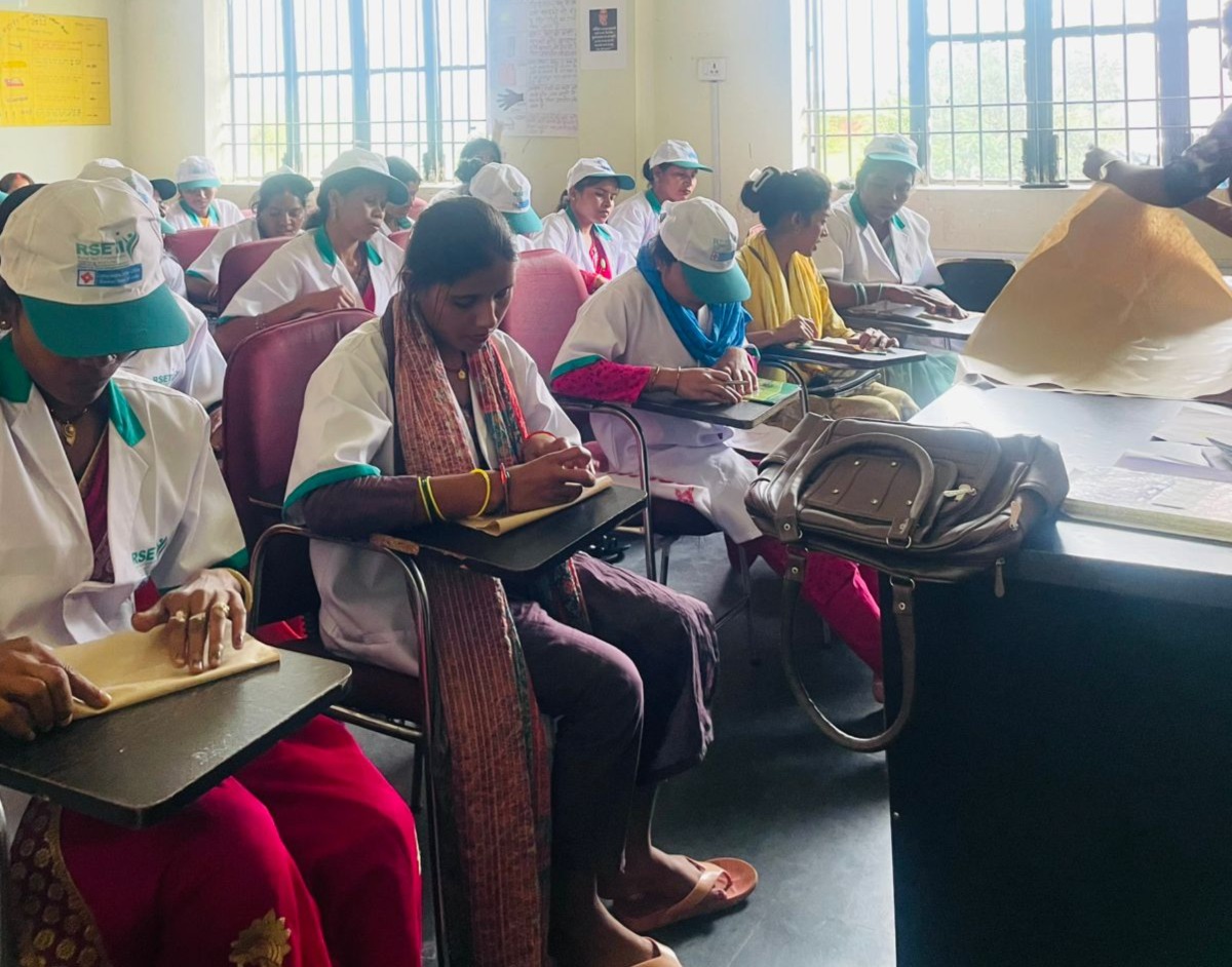 वनांचल में प्लॉस्टिक के विरूद्ध अभिनव अभियान