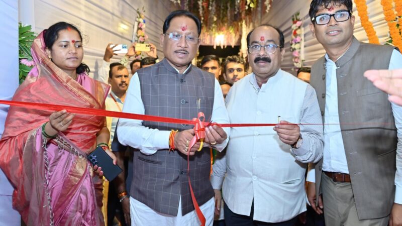 मुख्यमंत्री विष्णु देव साय ने रायगढ़ जिले के ग्राम गढ़ उमरिया में नवगुरुकुल का किया शुभारंभ