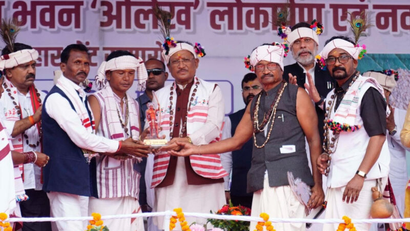 जगदलपुर में धुरवा समाज के संभाग स्तरीय नुआखाई मिलन समारोह एवं नवनिर्मित सामाजिक भवन