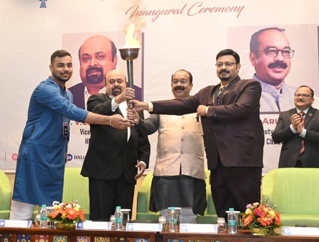 उप मुख्यमंत्री श्री अरुण साव ने अंतर-विश्वविद्यालय उत्सव का किया शुभारंभ