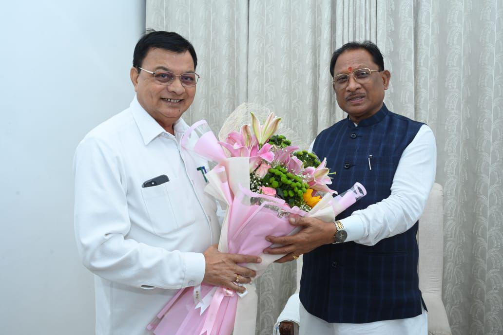 मंत्री श्री देवांगन के प्रस्ताव पर मुख्यमंत्री श्री साय ने 21 कार्यों के लिए 3 करोड़ की दी स्वीकृति