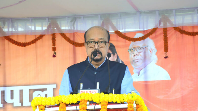 राज्यपाल श्री रमेन डेका बलरामपुर-रामानुजगंज जिले के प्रवास पर पहुंचे